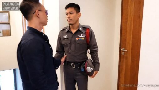 เมื่อควยซุปเปอร์ เงี่ยนจัด นัดตำรวจ มาเย็ดกันแบบแมนๆ มันๆ