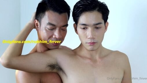 ระหว่างเทรนเจตน์แปลกใจควยนายมาโดนตูดเราเทรนเนอร์ภูริบอกอย่าคิดมากผู้ชายเหมือนกัน และชวนถ่ายแบบคู่กันแต่เอ๊ะทำไมต้องจับควยด้วย อ๋อ เป็นท่าโพสน่ะ งานนี้คงมีเย็ดกันแน่ว่าแต่ใครเย็ดใคร? ระหว่างเทรนเจตน์แปลกใจควยนายมาโดนตูดเราเทรนเนอร์ภูริบอกอย่าคิดมากผู้ชายเหมือนกัน และชวนถ่ายแบบคู่กันแต่เอ๊ะทำไมต้องจับควยด้วย อ๋อ เป็นท่าโพสน่ะ งานนี้คงมีเย็ดกันแน่ว่าแต่ใครเย็ดใคร?